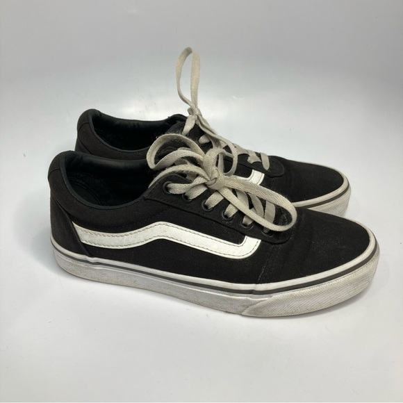 Vans suede sneakers size 7.5 - Picture 1 of 7